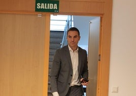 Lobato no dimite, denuncia el linchamiento del PSOE y avisa: «Parece que el malo es quien decide no hacer las cosas mal»