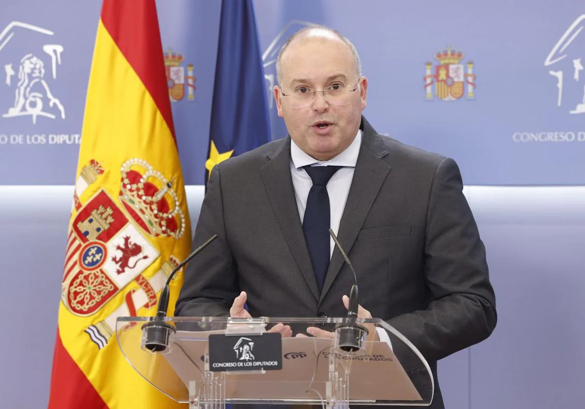 El portavoz del PP en el Congreso, Miguel Tellado, este martes en rueda de prensa