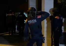 Una veintena de detenidos en el macrooperativo de los Mossos contra el tráfico de marihuana y el blanqueo de capitales