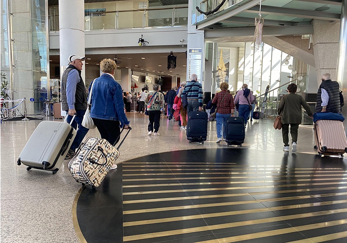 Clientes en una hotel de la Comunidad Valenciana, en imagen de archivo