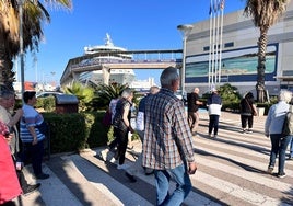 Vuelven los cruceros a Valencia tras un parón de un mes de desvíos a otros puertos por la DANA