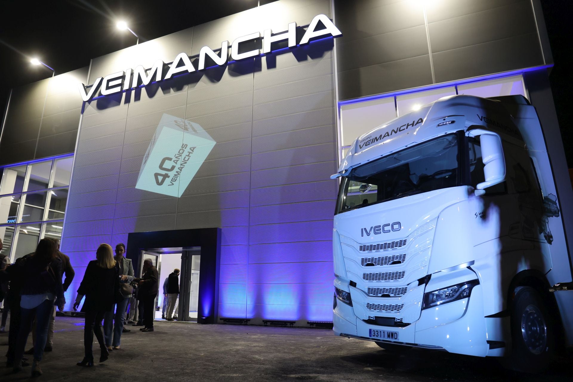 La inauguración del nuevo concesionario Veimancha de Iveco en Córdoba, en imágenes