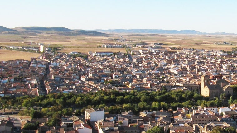 Fotografía panorámica actual de Consuegra, tomada desde el mismo lugar