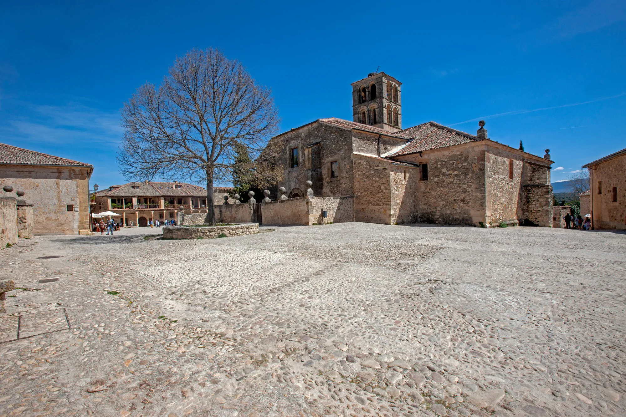 El pueblo más bonito de España está en Segovia, según 'National Geographic': cerca de Madrid y con un precioso castillo