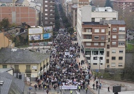 Ponferrada toma las calles para exigir mejoras en la atención sanitaria especializada