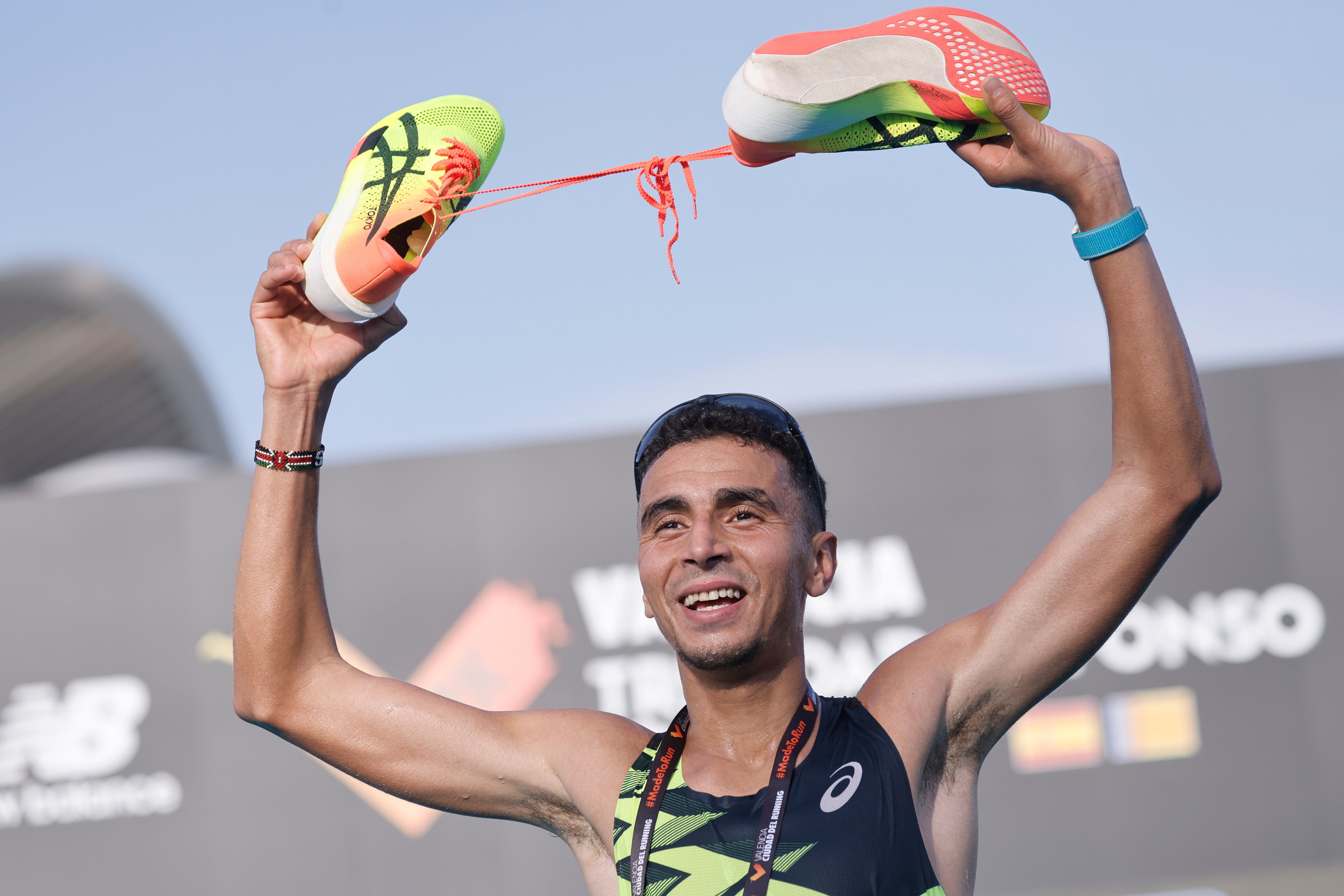 La Maratón de Valencia en apoyo a la DANA, en imágenes