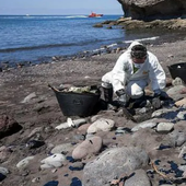 Sancionado con 250.000 euros el pesquero que vertió al mar 200 litros de fuel en Canarias