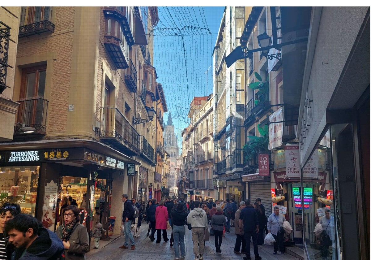 La calle Comercio, una de las más frecuentadas por los visitantes