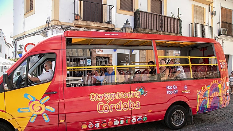 Bus turístico por el Casco Histórico
