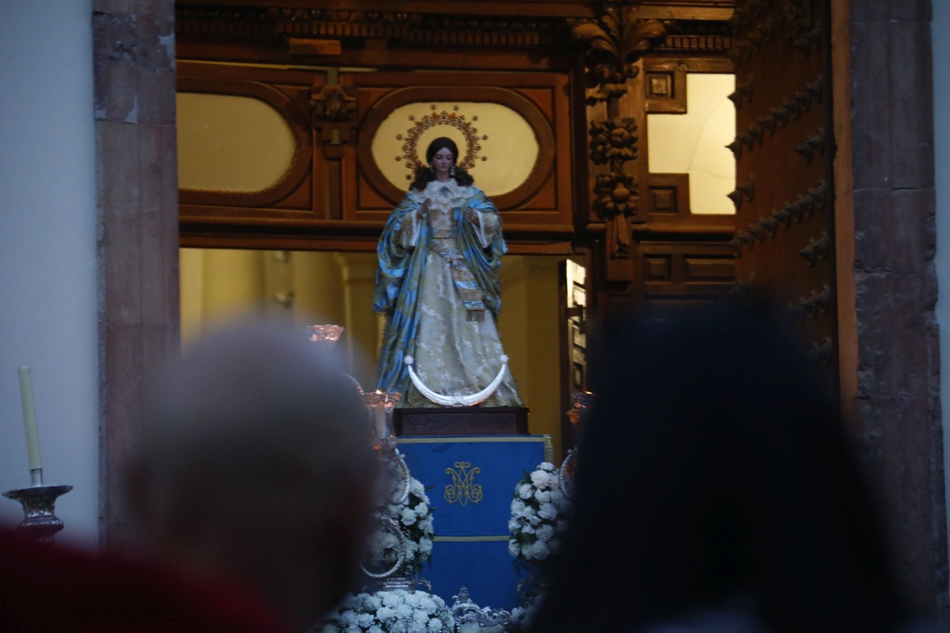 La procesión de la Inmaculada con los jóvenes de Córdoba, en imágenes