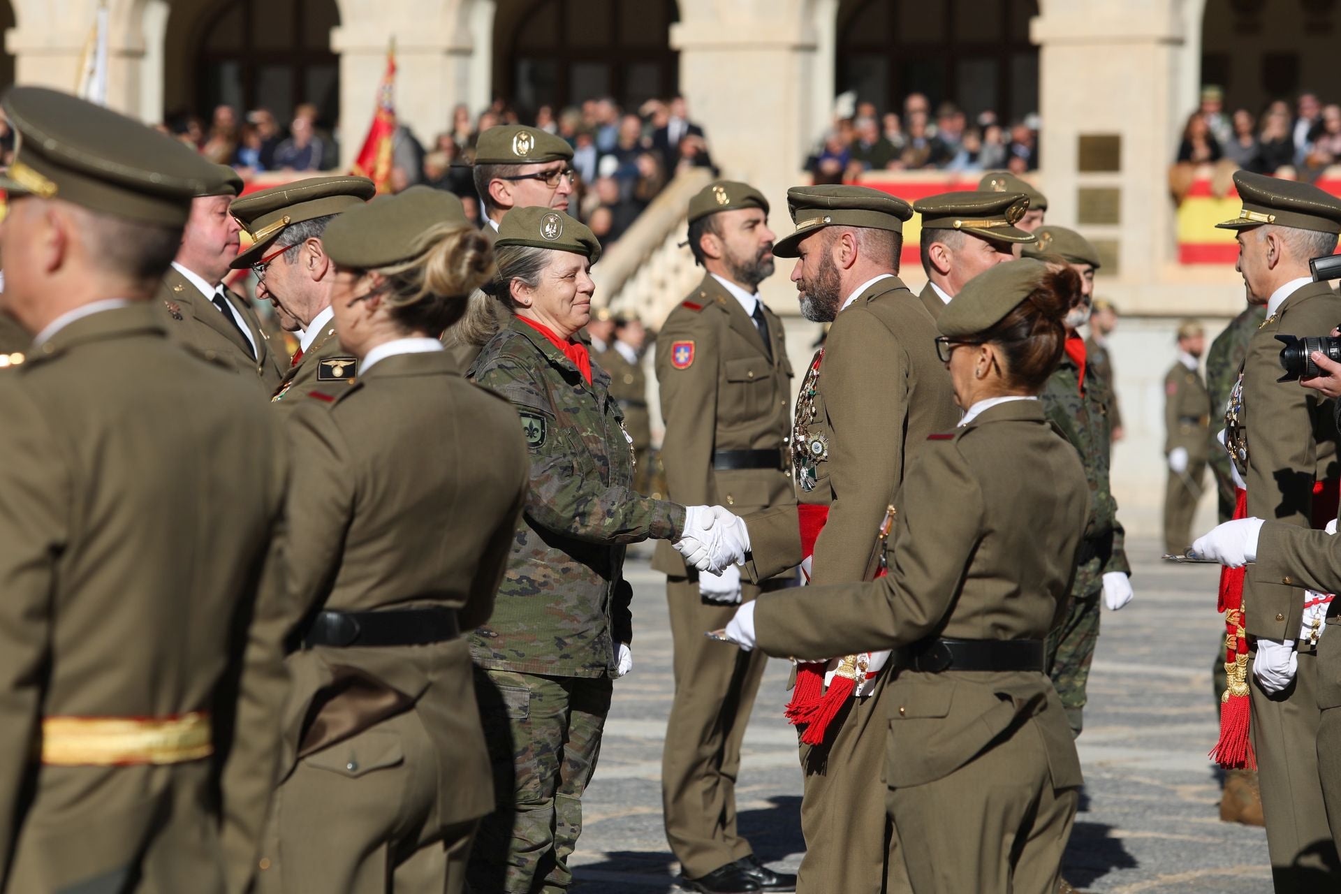 Toledo rinde homenaje a la Academia de Infantería y a la Inmaculada