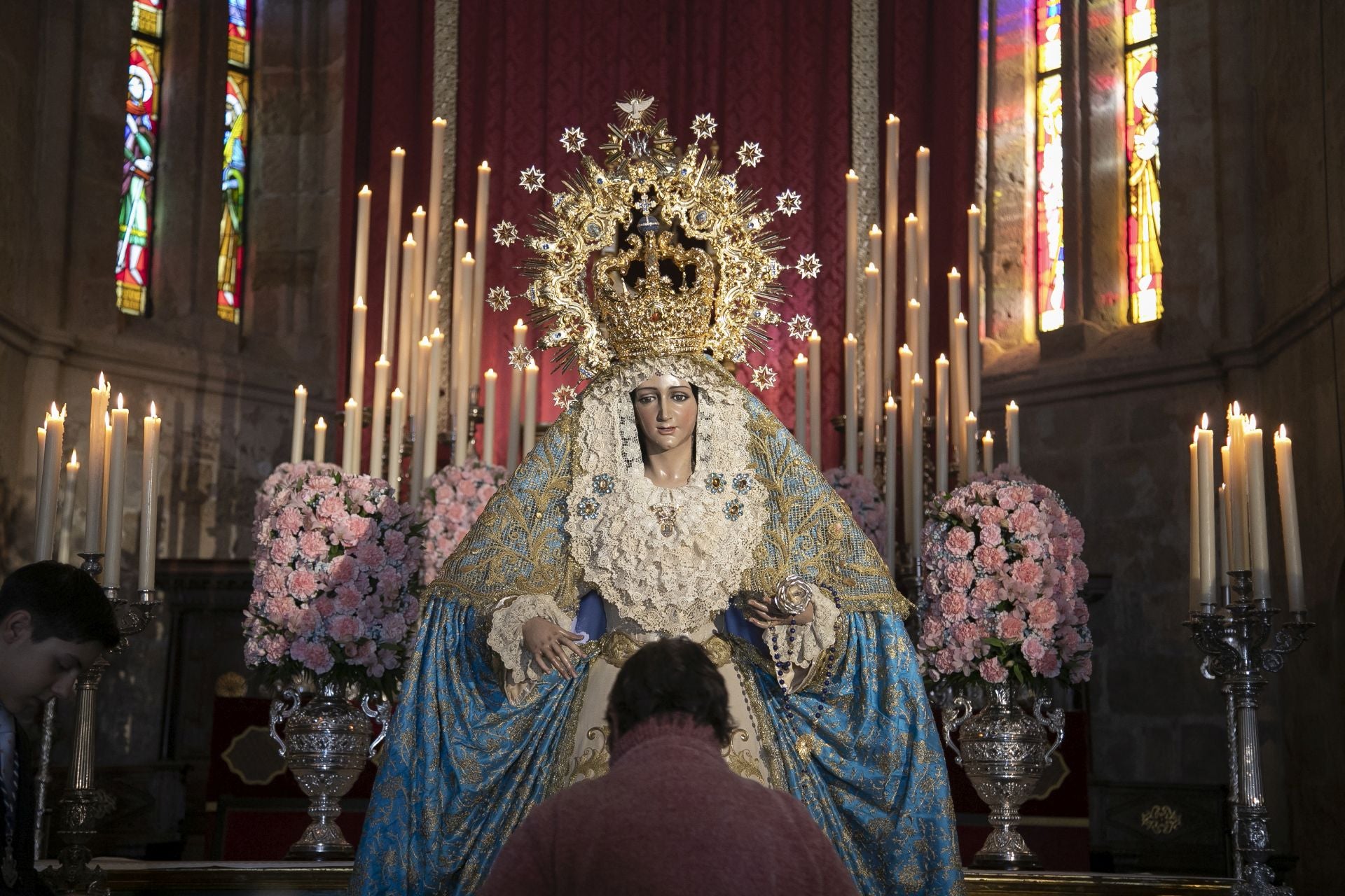 El besamanos a la Virgen de la Alegría de Córdoba por la Purísima, en imágenes