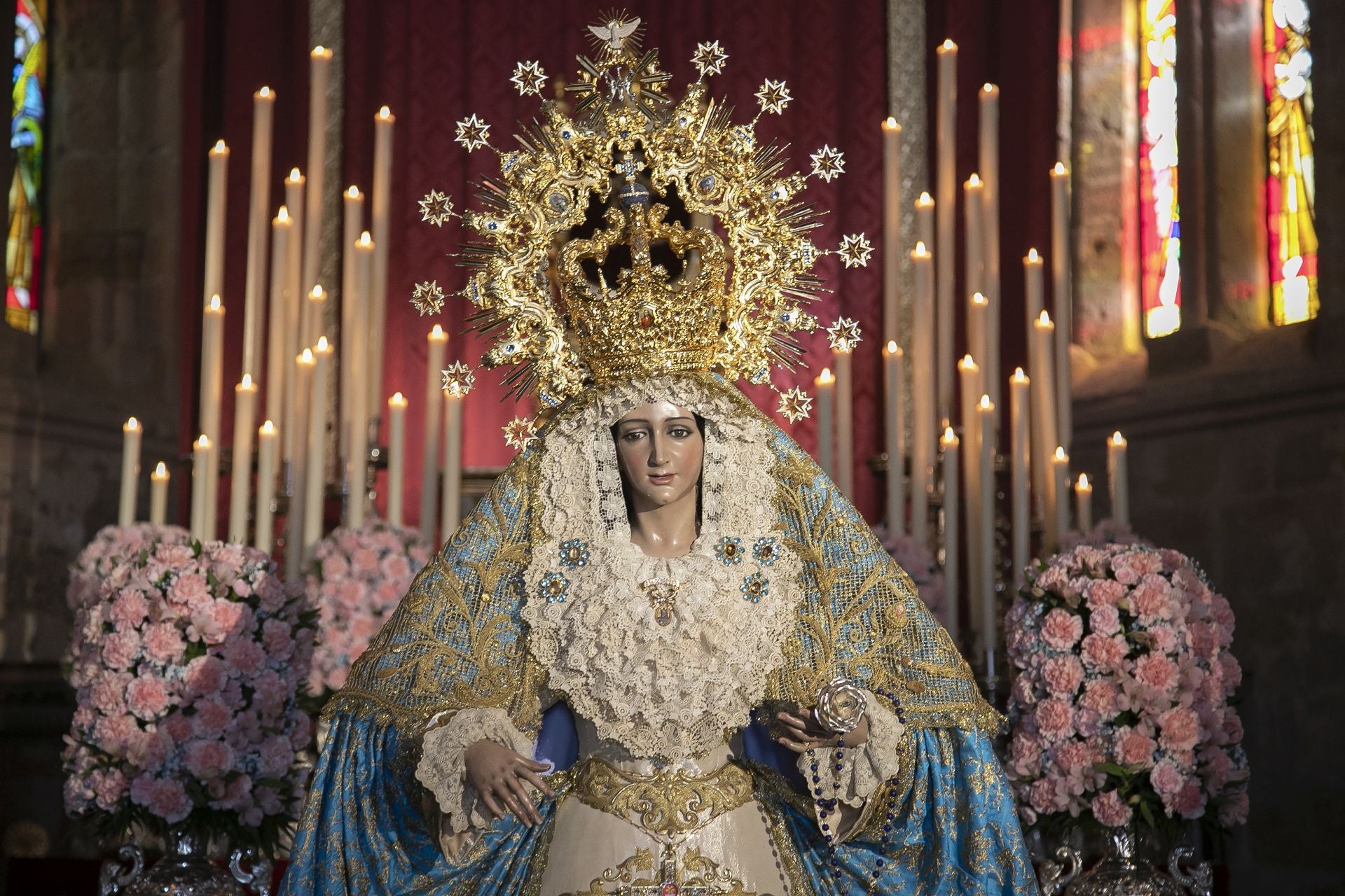 El besamanos a la Virgen de la Alegría de Córdoba por la Purísima, en imágenes