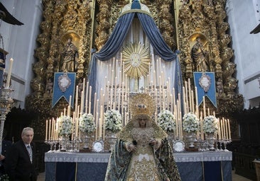 Fervor ante la Virgen de la Trinidad durante su besamanos, en imágenes