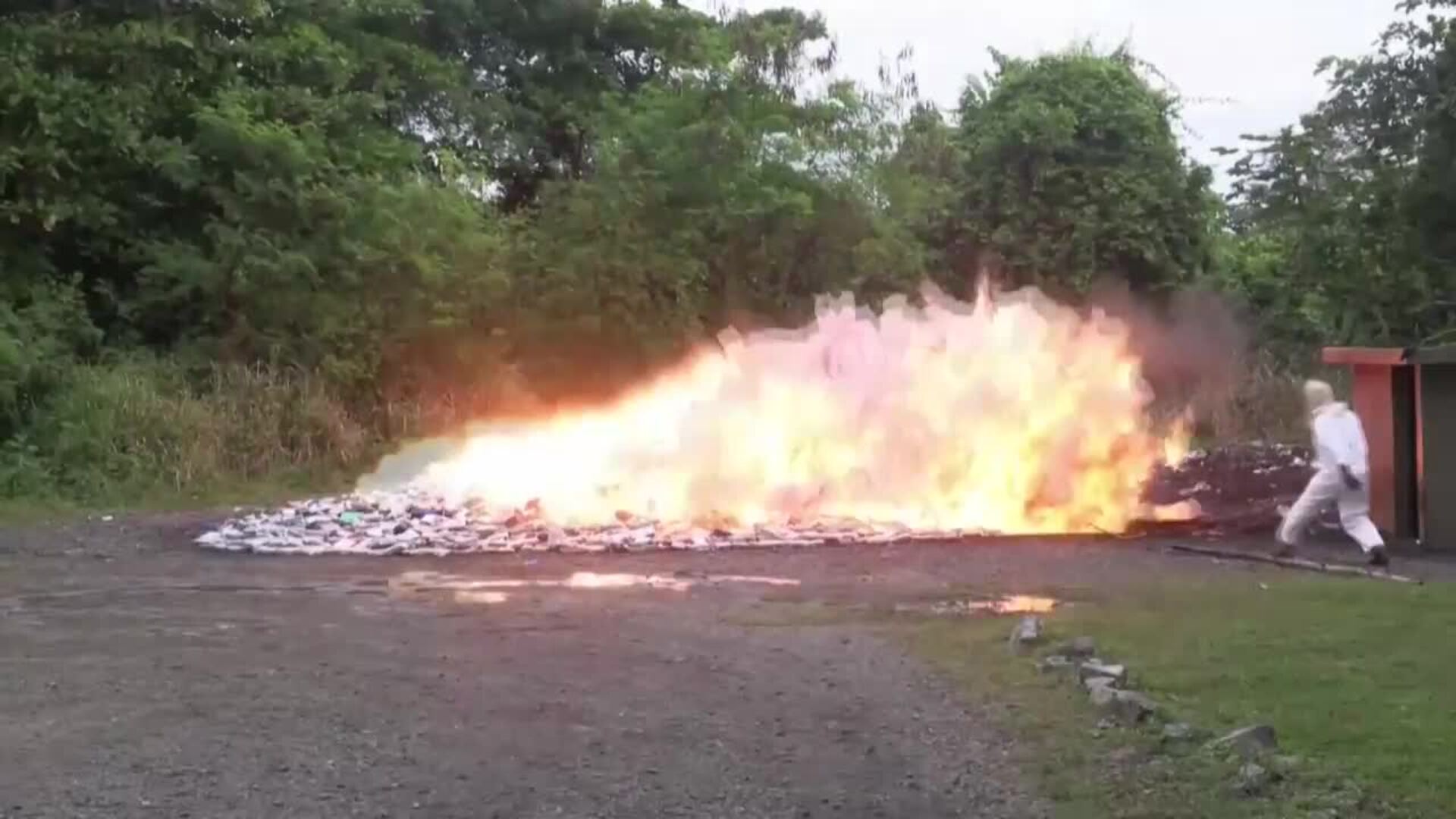 Incineran en República Dominicana la histórica incautación de 9,8 toneladas de cocaína