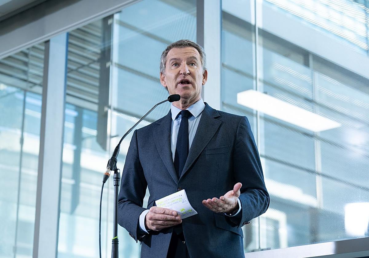 Alberto Núñez Feijóo, durante su intervención en Barcelona este lunes