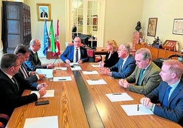 Avanza el proyecto del AVE Sevilla-Huelva en plena presión política de los alcaldes del PP