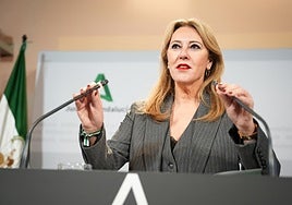 La Junta de Andalucía aprueba subir el agua y acepta casi 50 enmiendas de la oposición