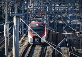 Óscar Puente se compromete a construir el tren litoral de Málaga: «No solo vamos a hacer el estudio, vamos a hacer el tren»