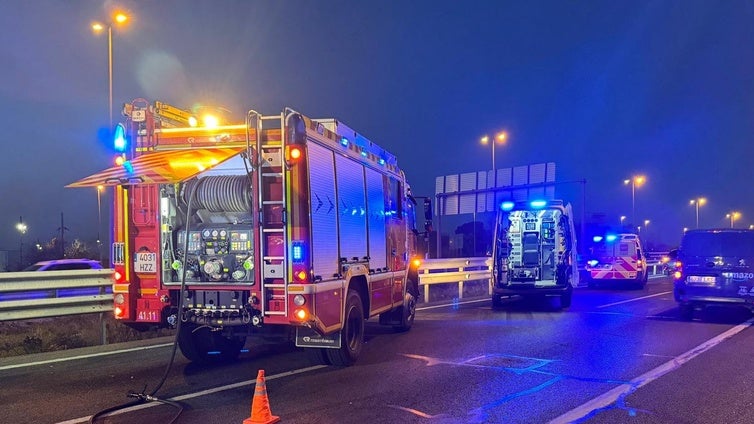 En estado grave un hombre tras ser atropellado cuando salía de su coche después de sufrir un accidente en la M-50