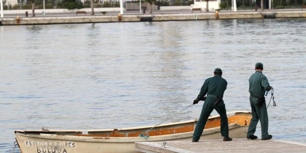 Piden cárcel para el patrón de una patera a la deriva varios días sin combustible entre Argelia y Alicante con 13 pasajeros