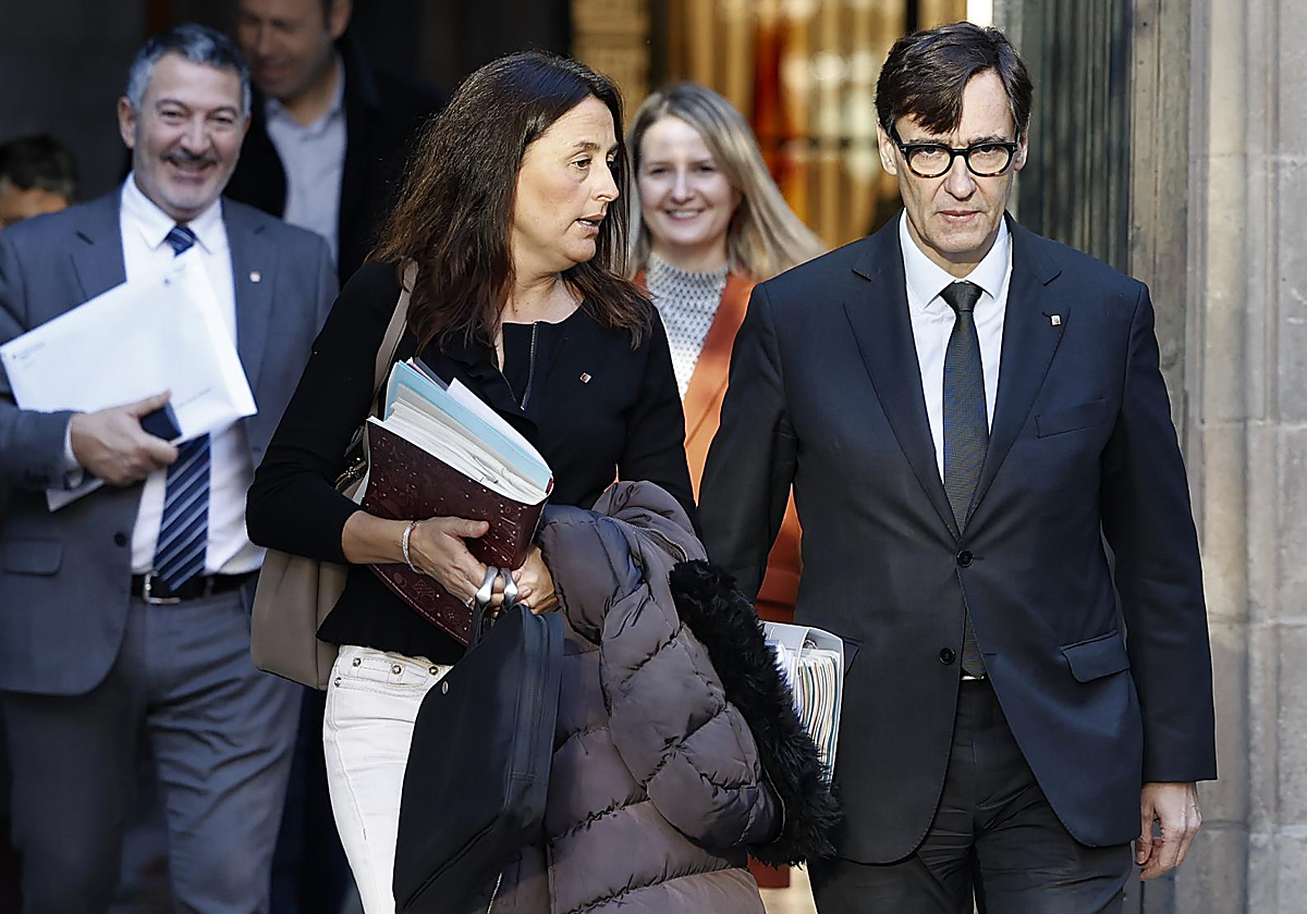 Esther Niubó y Salvador Illa, hoy, antes de la reunión semanal ordinaria del Govern catalán