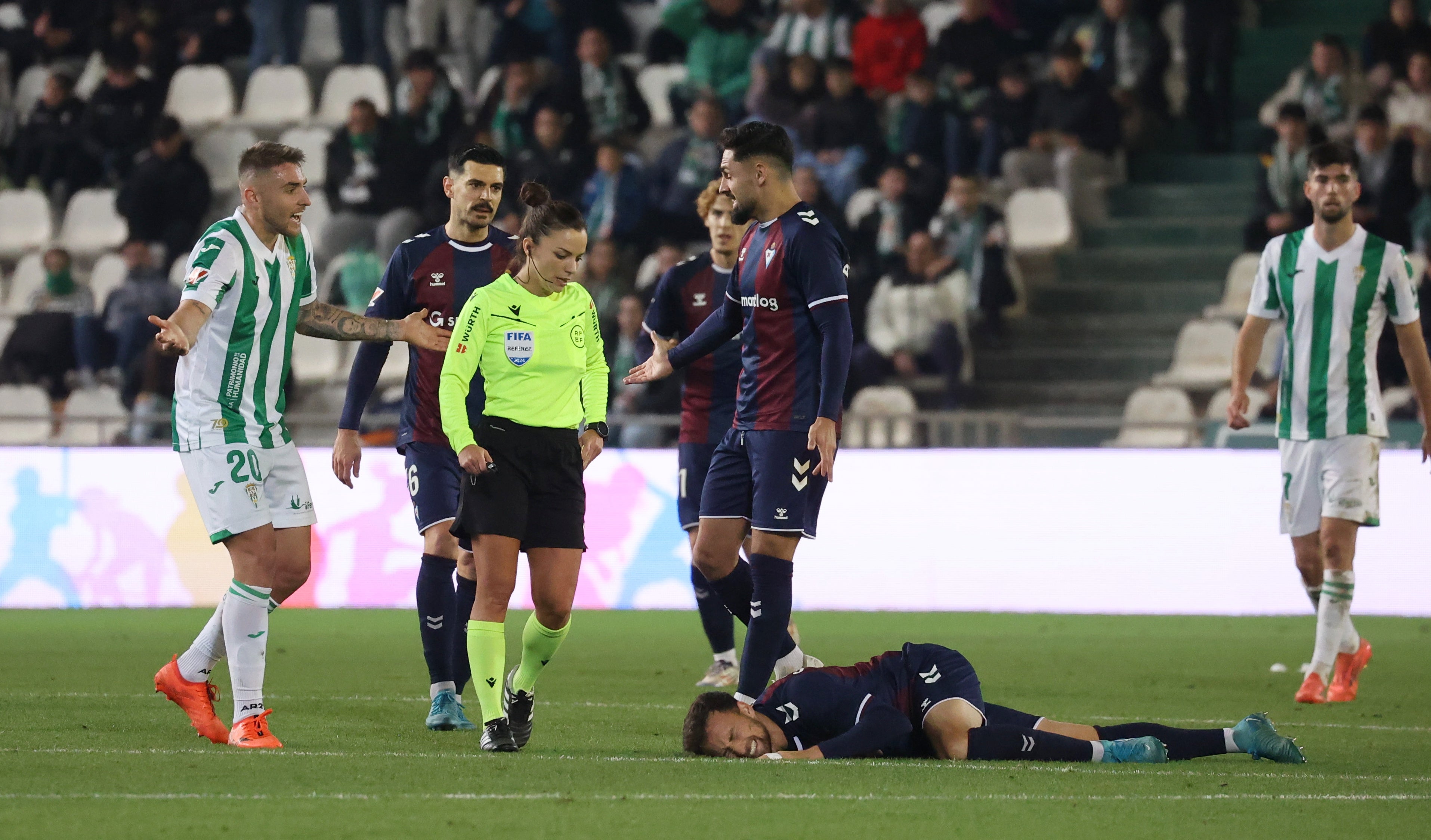 La alegría del triunfo del Córdoba ante el Eibar, en imágenes