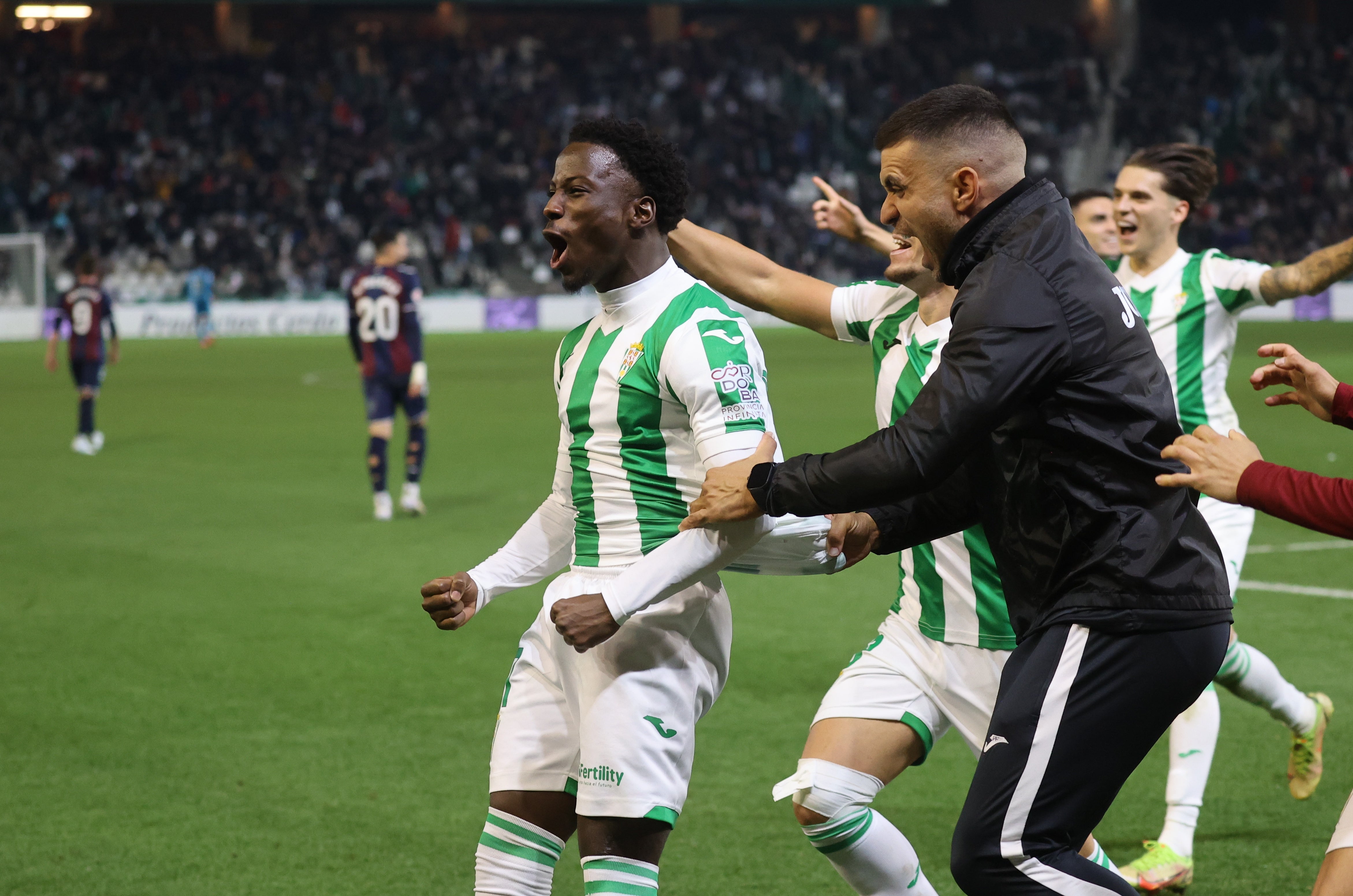 La alegría del triunfo del Córdoba ante el Eibar, en imágenes