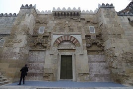 La Mezquita-Catedral de Córdoba redescubre la puerta de San Sebastián, la más antigua