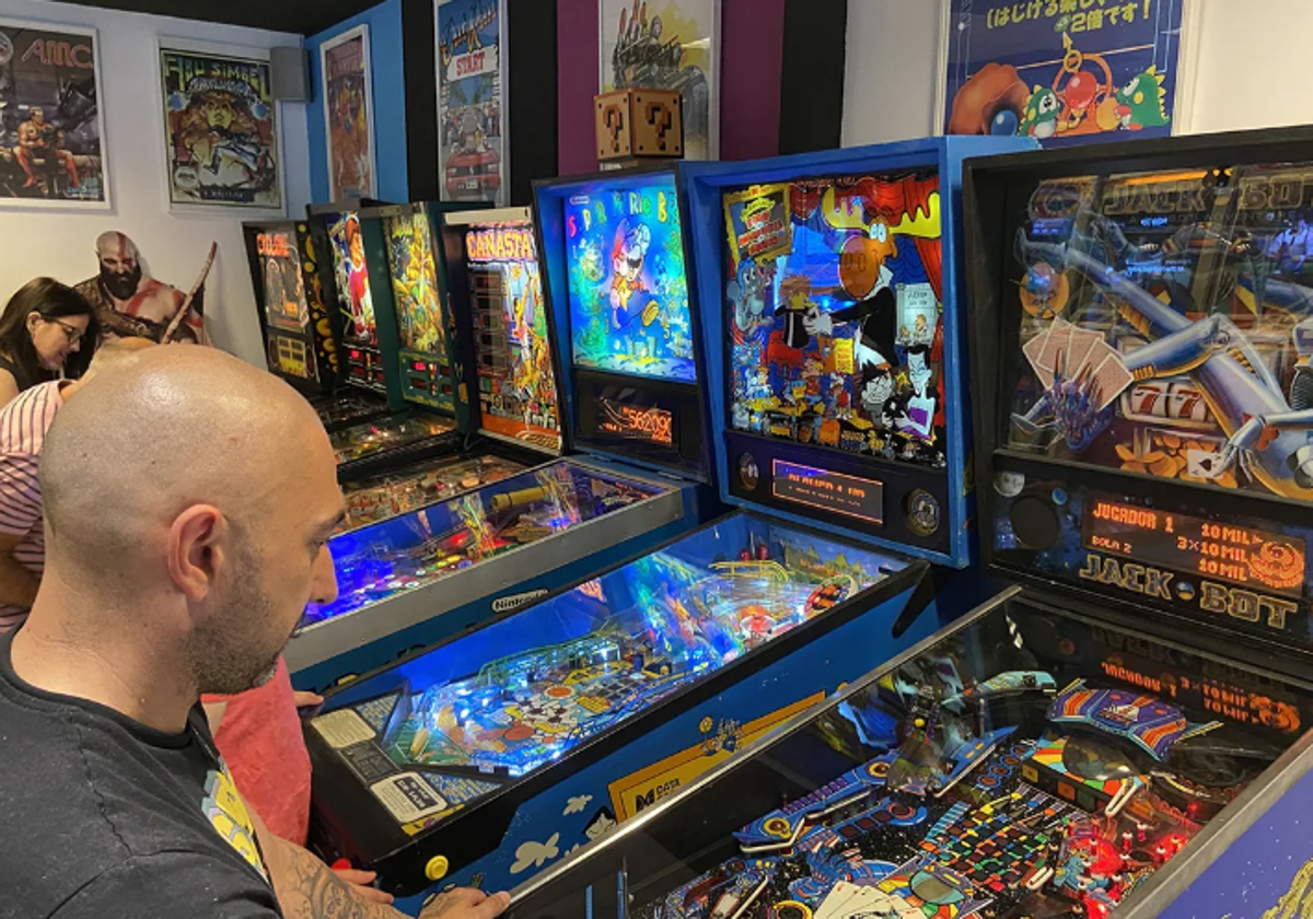 La colección de pinballs de Retro Alcorcón