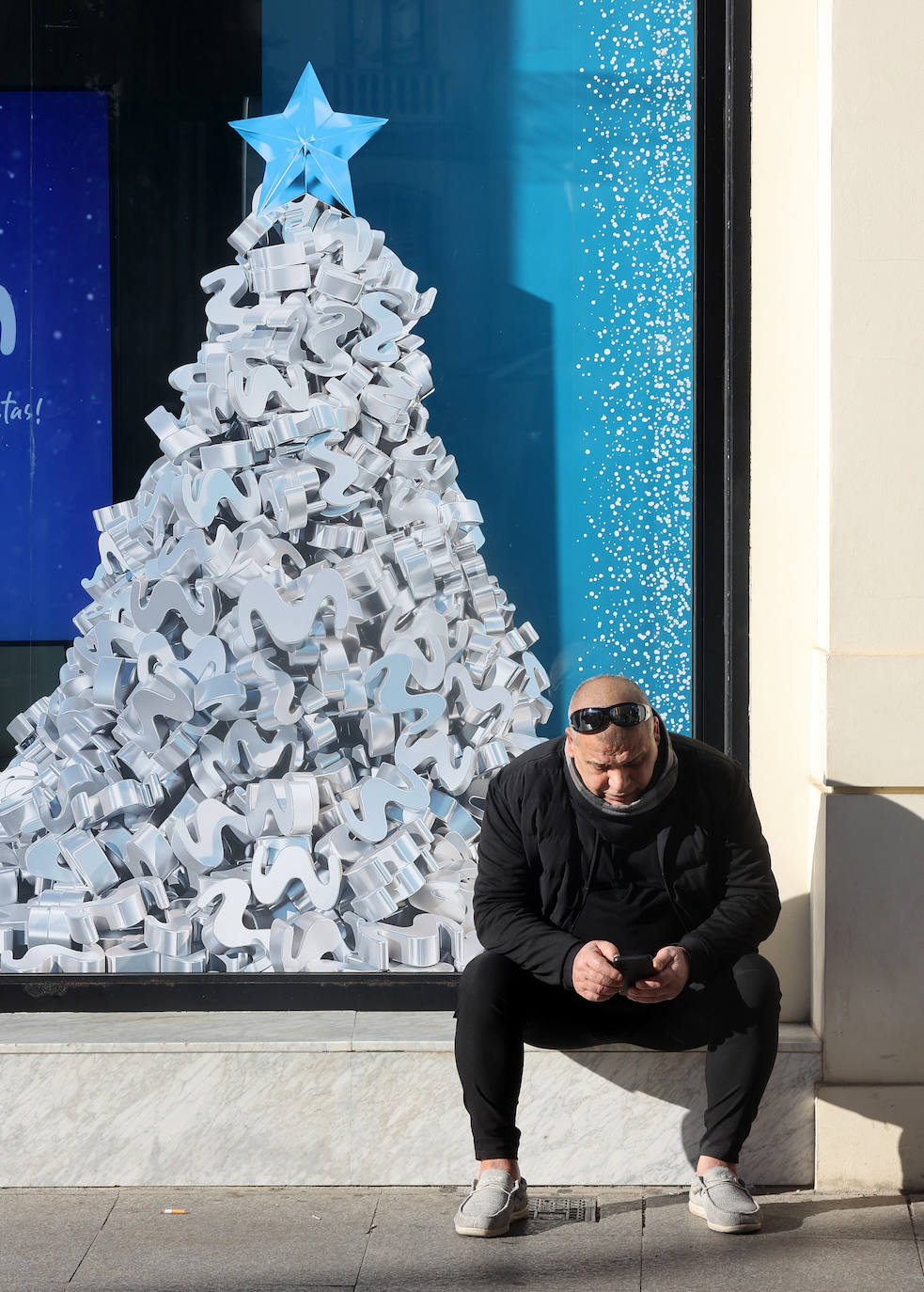 Las populares compras de regalos navideños en el Centro, en imágenes