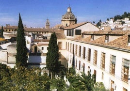 En este restaurante las cocineras son monjas: el convento de Granada en el que puedes comer por 15 euros