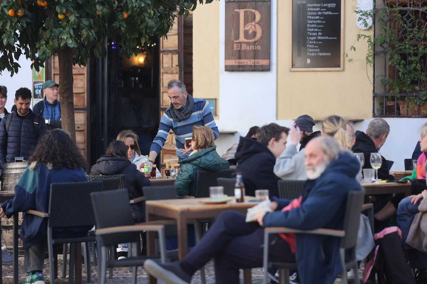Los barrios de San Basilio y la Catedral, los que más población pierden de Córdoba, en imágenes