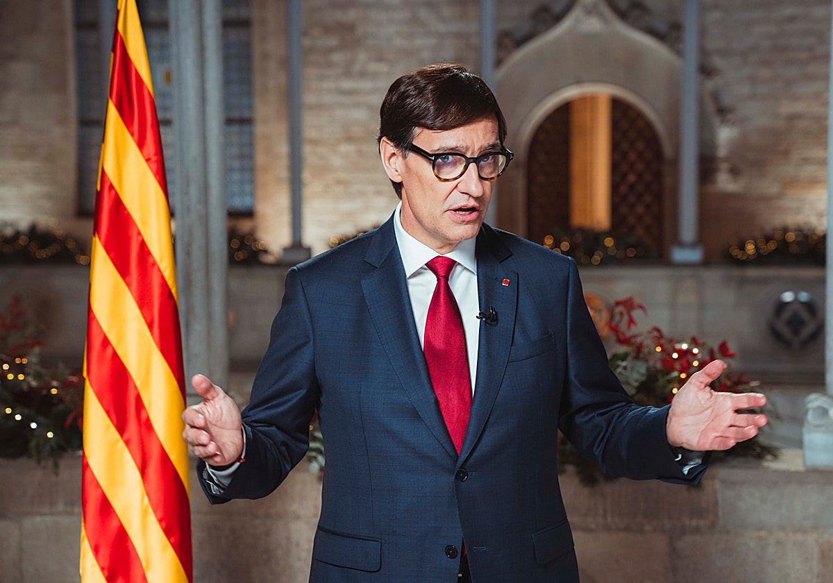 Salvador Illa, presidente de la Generalitat de Cataluña, hoy, durante el discurso de las fiestas de Navidad