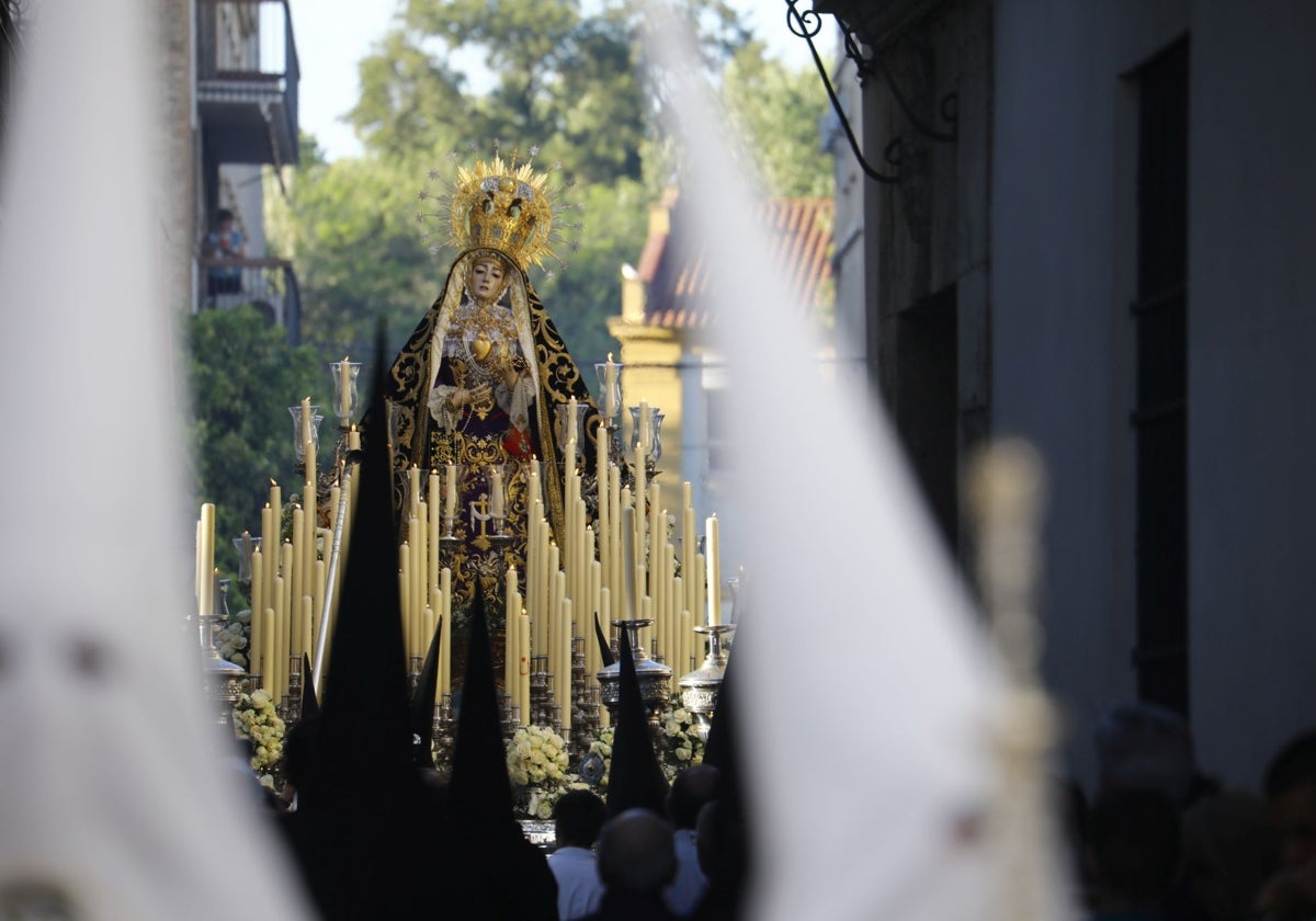 La Virgen de los Dolores, durante la estación de penitencia de 2023