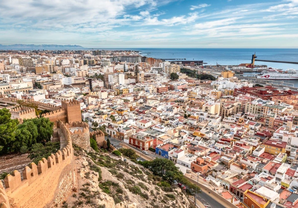 Vistas a la ciudad de Almería desde la Alcazaba