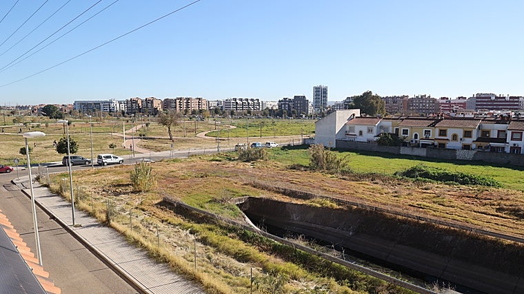 Salida a cielo abierto del canal junto al nuevo Parque del Flamenco