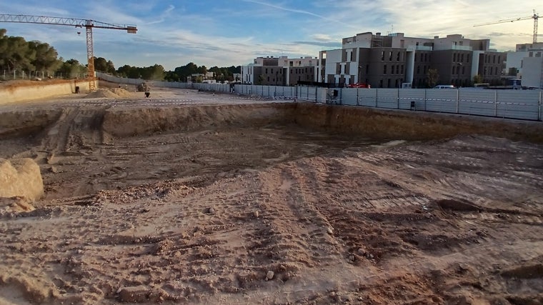 Estado actual de la parcela donde se van a edificar los adosados y pareados