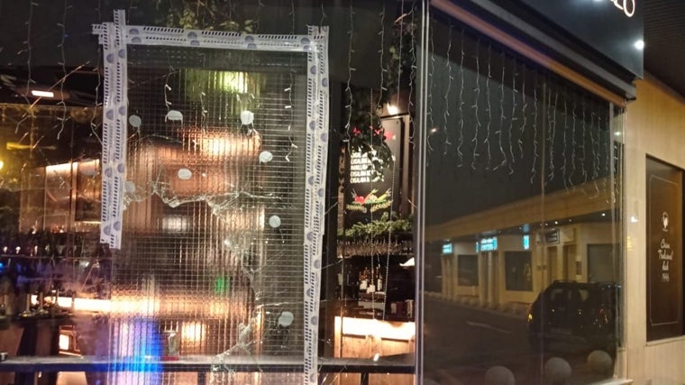 El restaurante El Urogallo, en Majadahonda, tras el asalto de esta madrugada