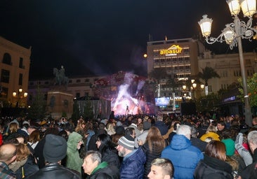 El gran ambiente de Las Tendillas en Nochevieja, en imágenes