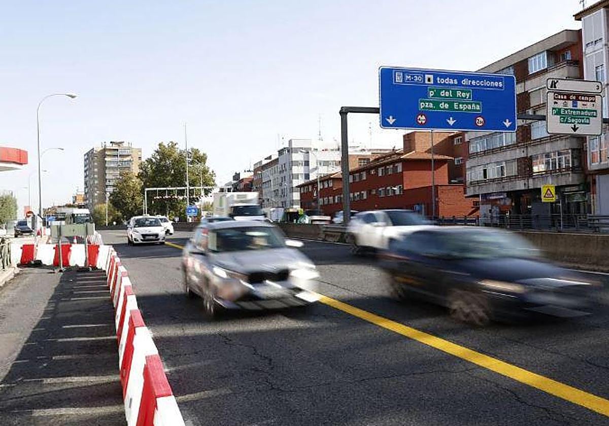 Primeras señalizaciones de las obras de soterramiento de la A-5