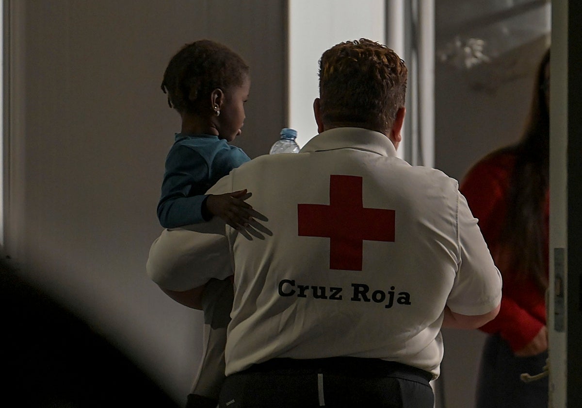 Salvamento Marítimo ha rescatado este 1 de enero a 138 inmigrantes en dos cayucos