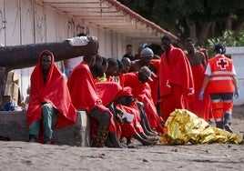 La inmigración irregular roza en 2024 el récord histórico de 2018 con casi 64.000 llegadas a España