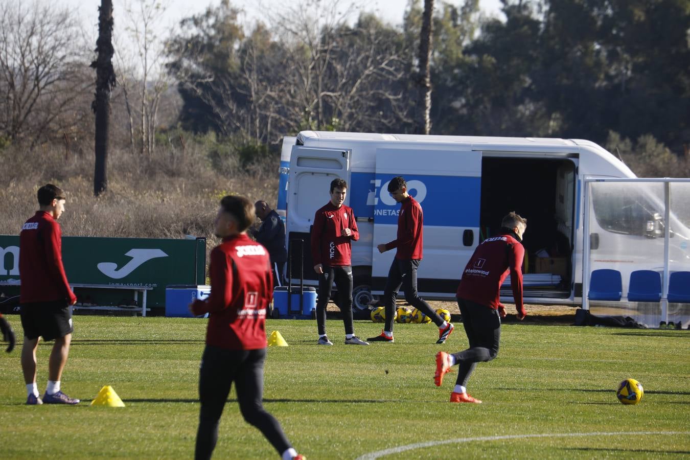 El primer entrenamiento de 2025 del Córdoba CF, en imágenes