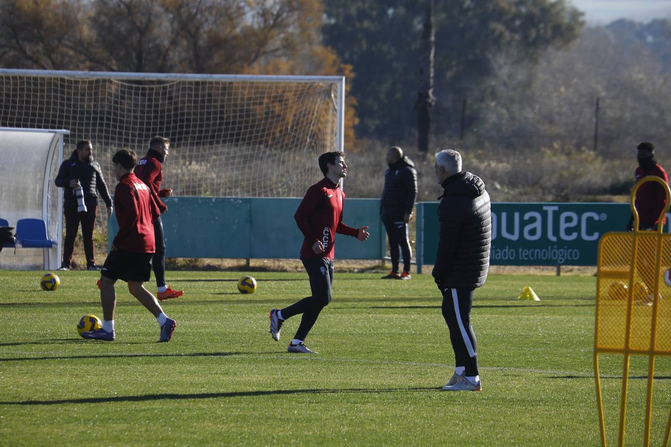 El primer entrenamiento de 2025 del Córdoba CF, en imágenes