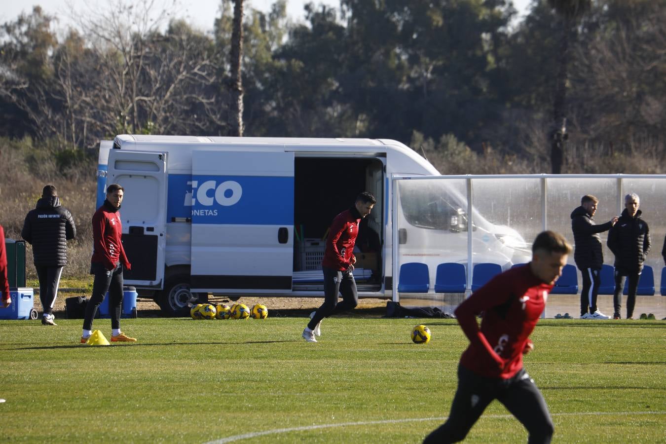 El primer entrenamiento de 2025 del Córdoba CF, en imágenes