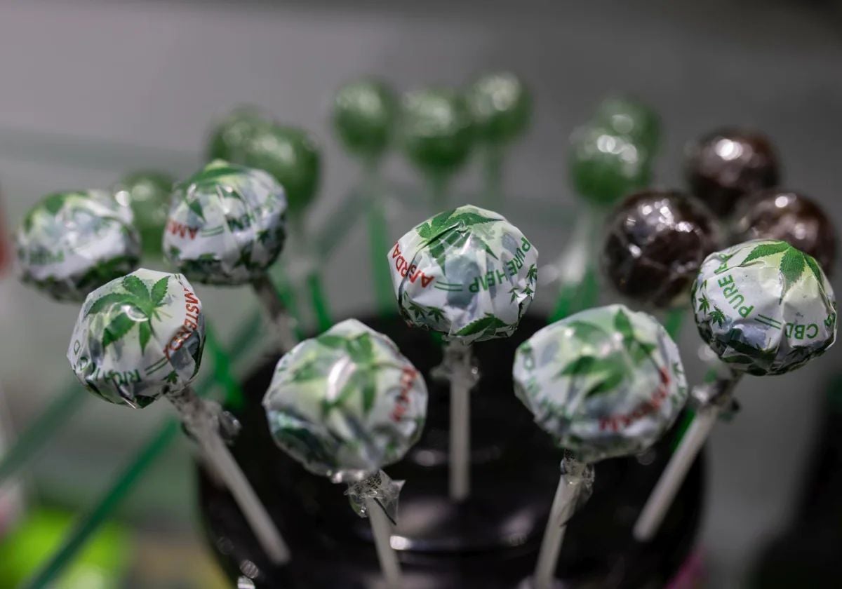 Chupa-Chups con trazas cannábicas en una tienda de Madrid