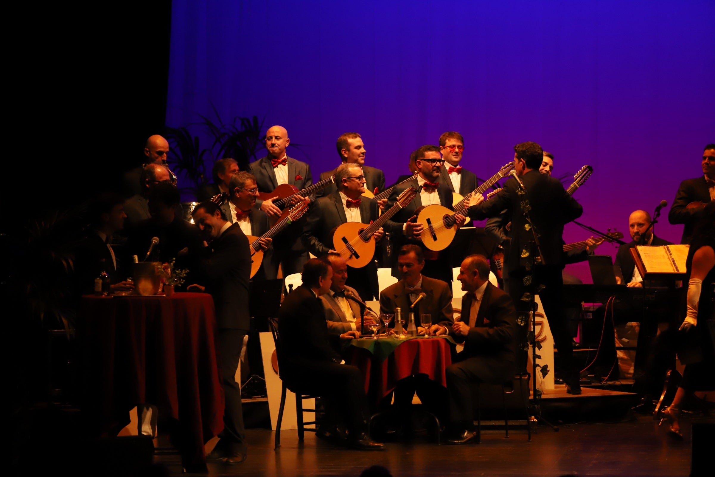 La buena factura musical de Capachos vuelve al Gran Teatro de Córdoba, en imágenes