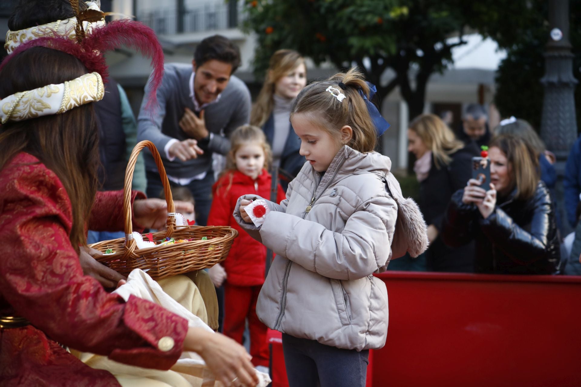 El populoso desfile de la cartera real en Córdoba, en imágenes