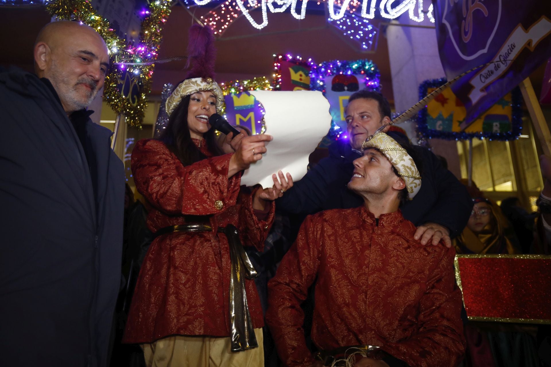 El populoso desfile de la cartera real en Córdoba, en imágenes